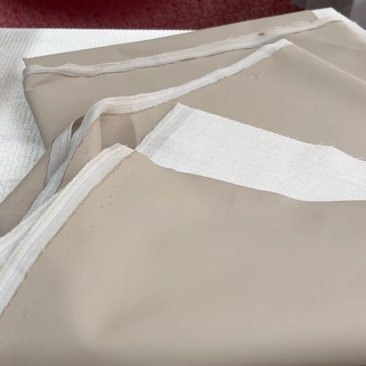 卡其棉底皮1米。