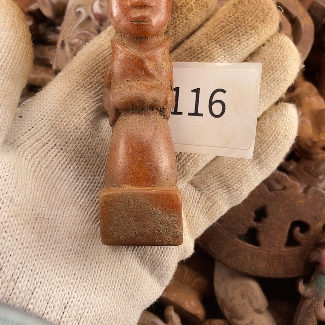 和田玉（糖玉）未镶嵌挂件