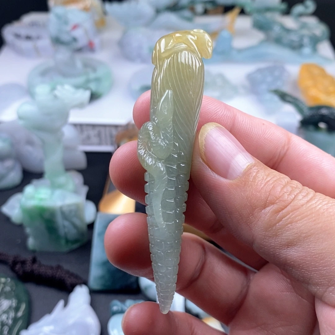 翡翠未镶嵌吊坠(不含链)