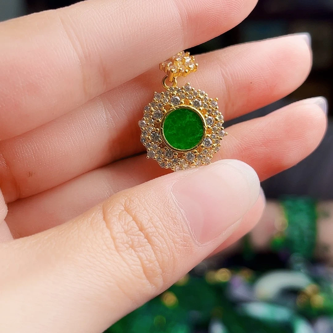 颈饰银S925镶嵌翡翠多样性