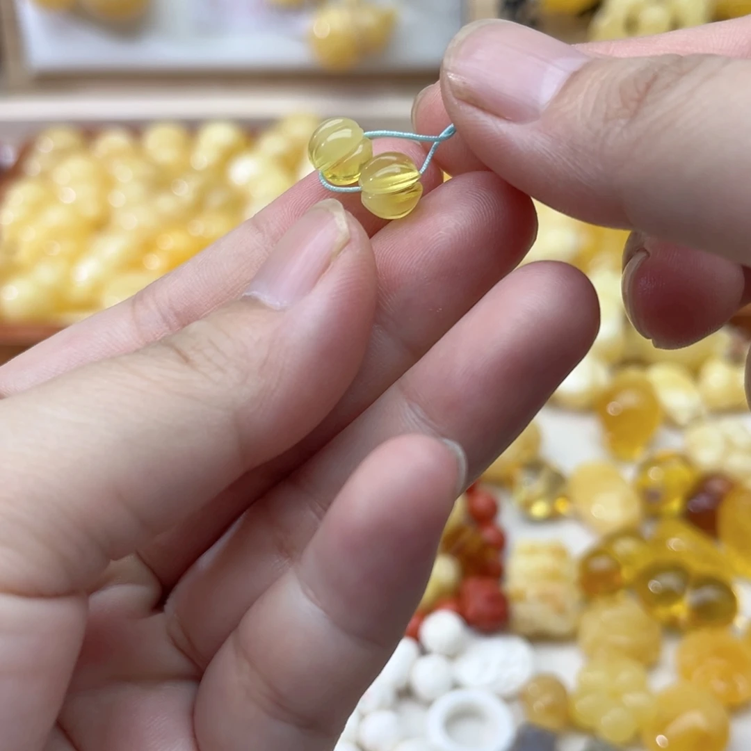 未镶嵌蜜蜡裸石天然