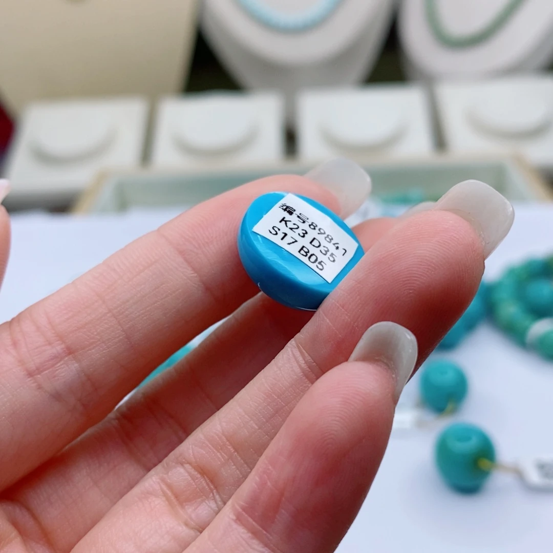 巴***拉绿松石未镶嵌珠宝奇石