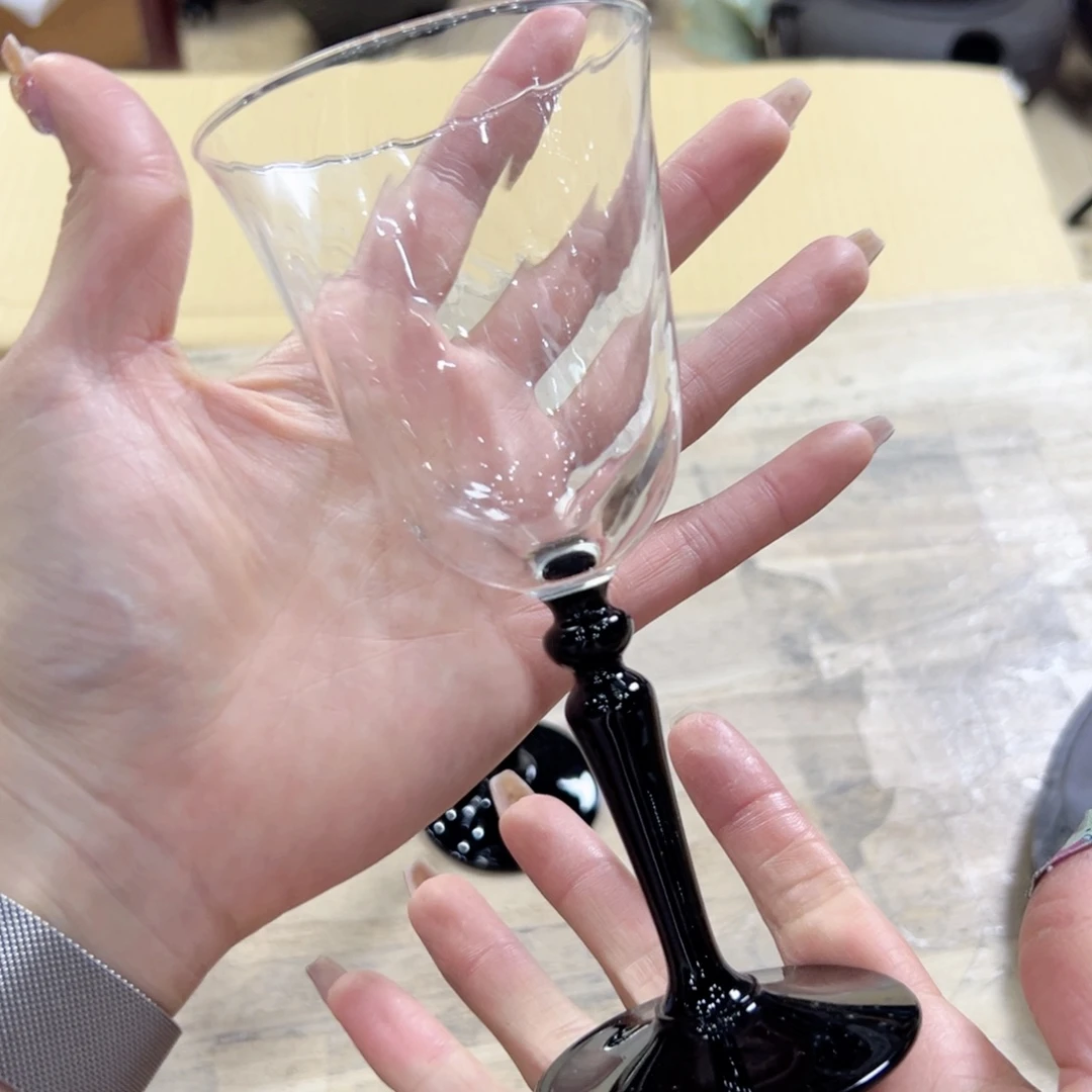 瓷片陶瓷和金属表面上