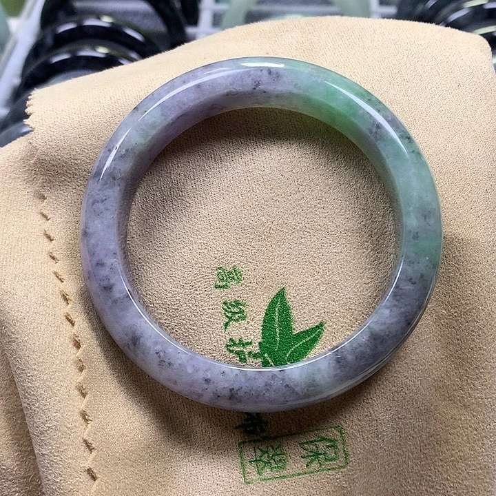 翡翠手镯未镶嵌翡翠手镯55