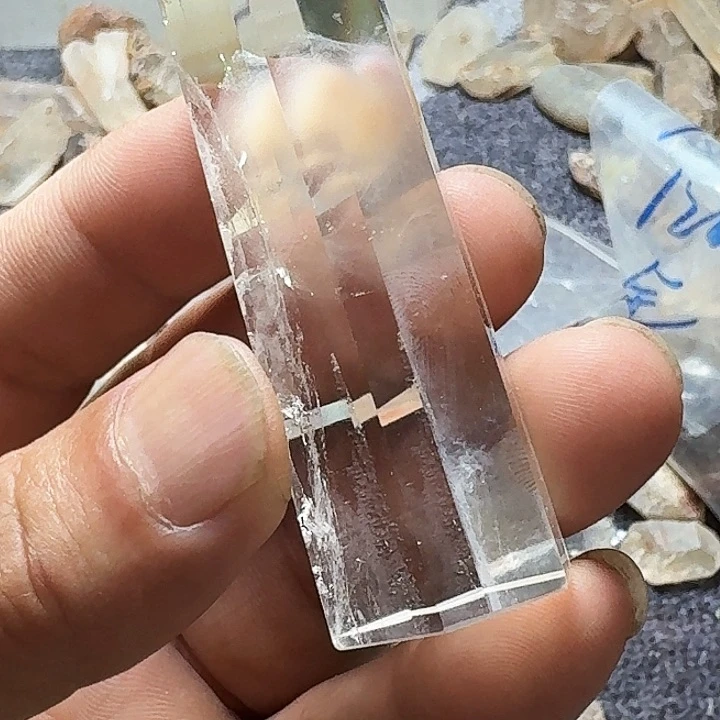 水晶珠宝半成品未镶嵌是****狼水晶