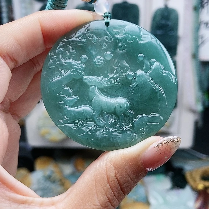 翡翠未镶嵌颈饰翡翠