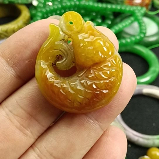 翡翠未镶嵌颈饰翡翠