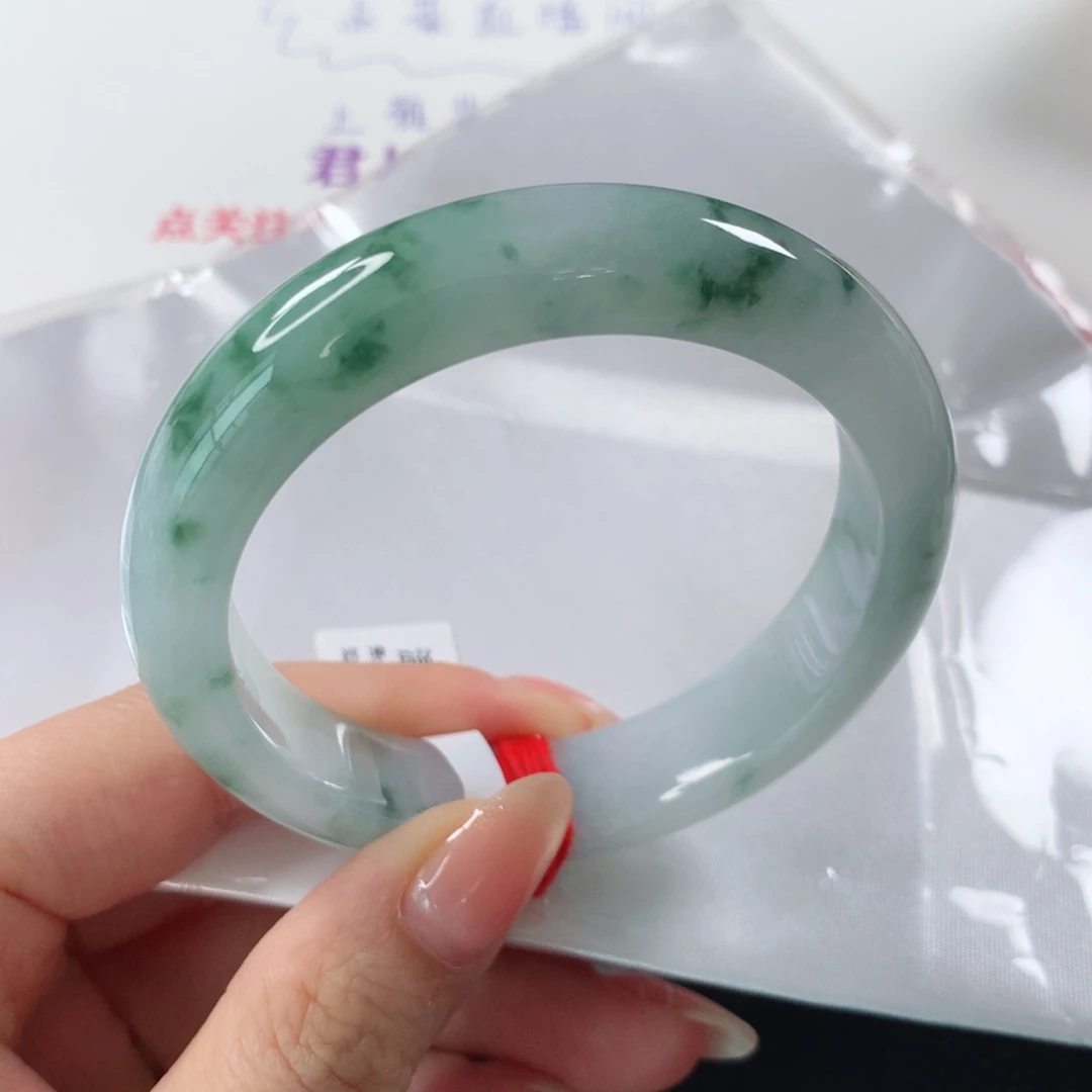 翡翠手镯未镶嵌 正圈①②⑧