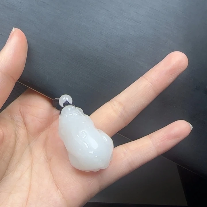 Y***7和田玉未镶嵌挂件