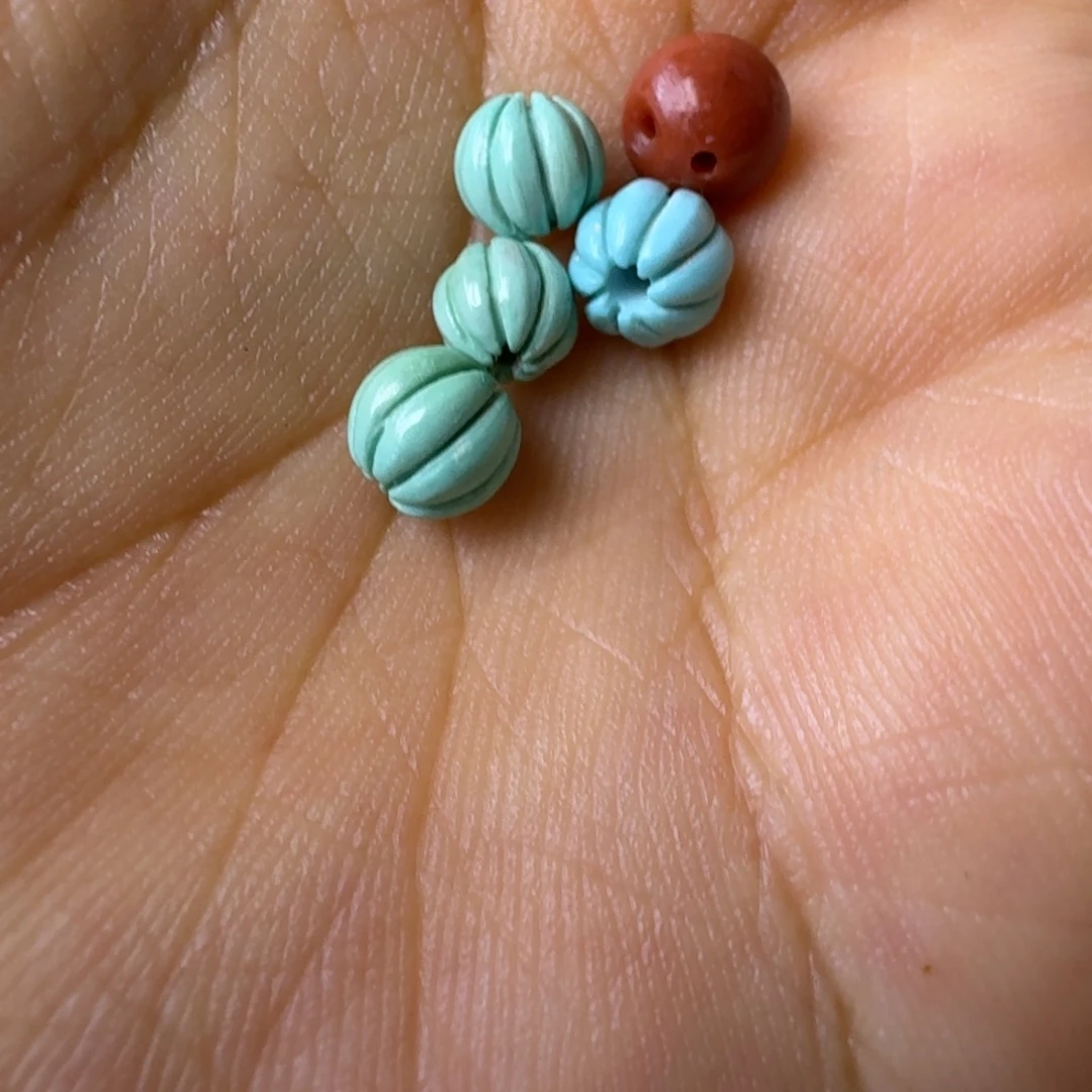 沪***文未镶嵌配饰南红玛瑙
