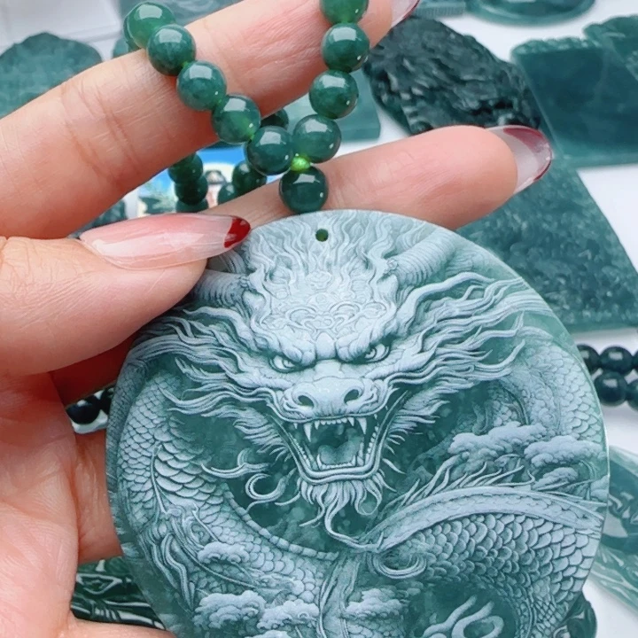 翡翠未镶嵌颈饰多样性发货天然A货翡翠