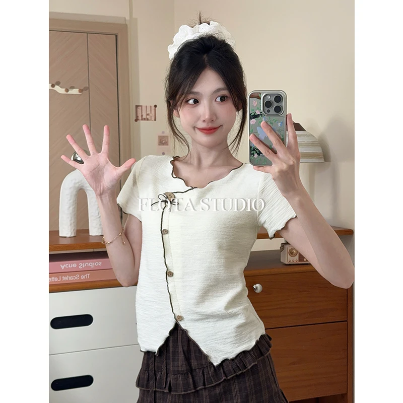 【flota】斜门襟小众别致短袖T恤女肌理感软糯木质纽扣套头上衣2104