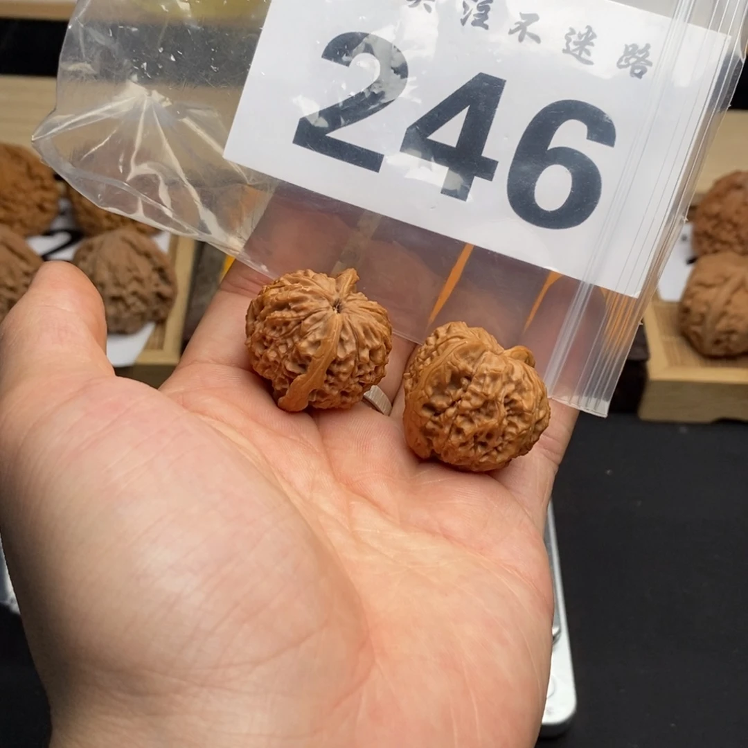 吊坠文玩核桃29血麒麟
