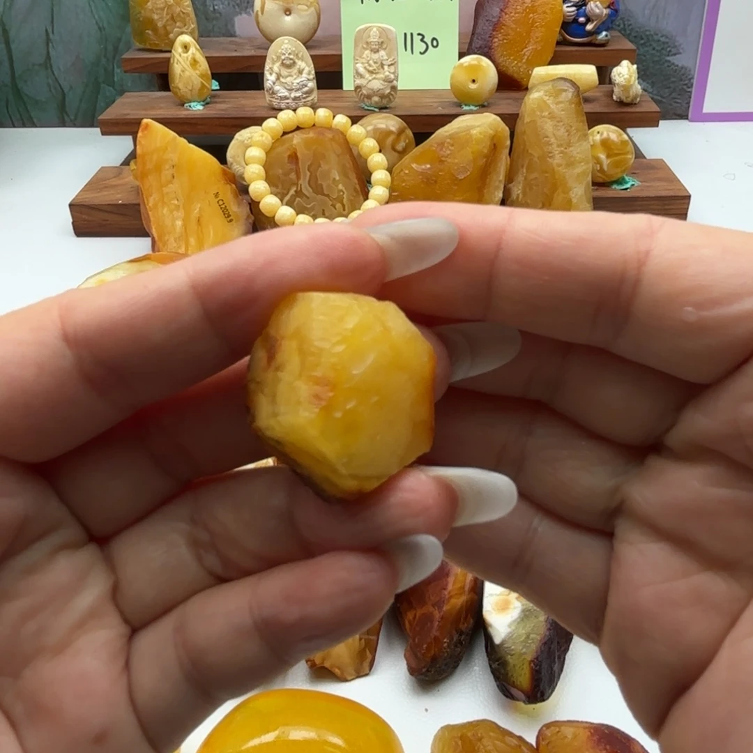 ****Z定制琥珀未镶嵌琥珀