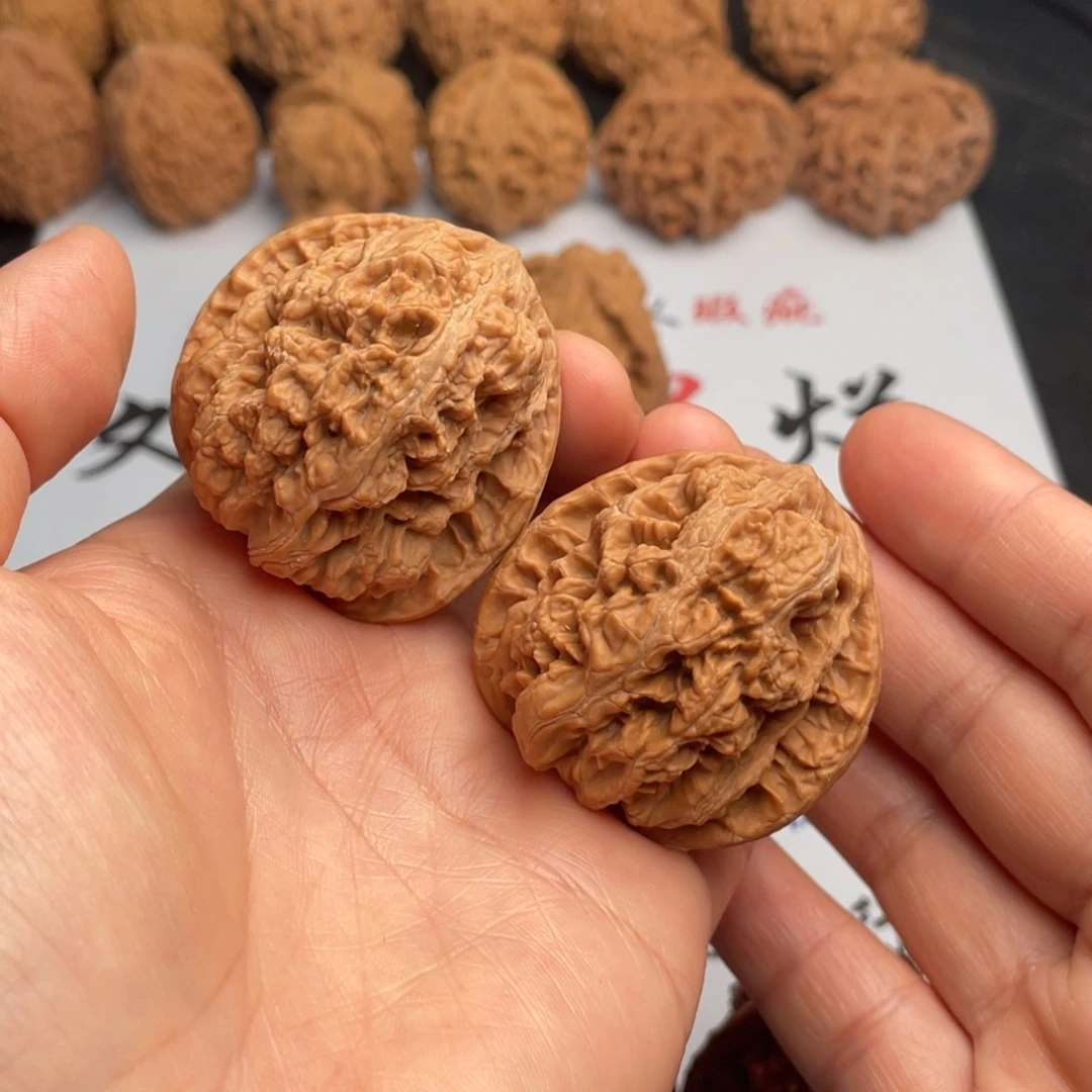 文玩核桃吊坠666。40将军榜