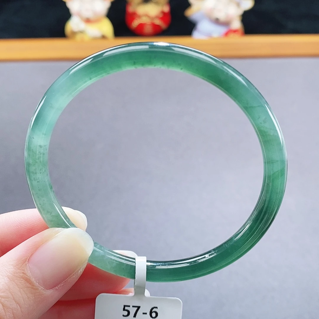 翡翠未镶嵌手镯56