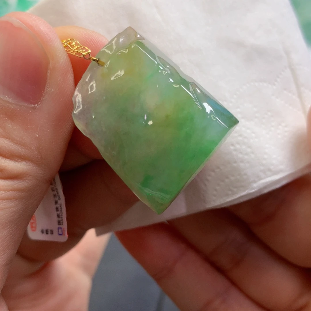 【闪购商品】翡翠吊坠(不含链)未镶嵌