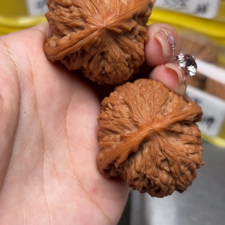 文玩核桃吊坠43-33183-02