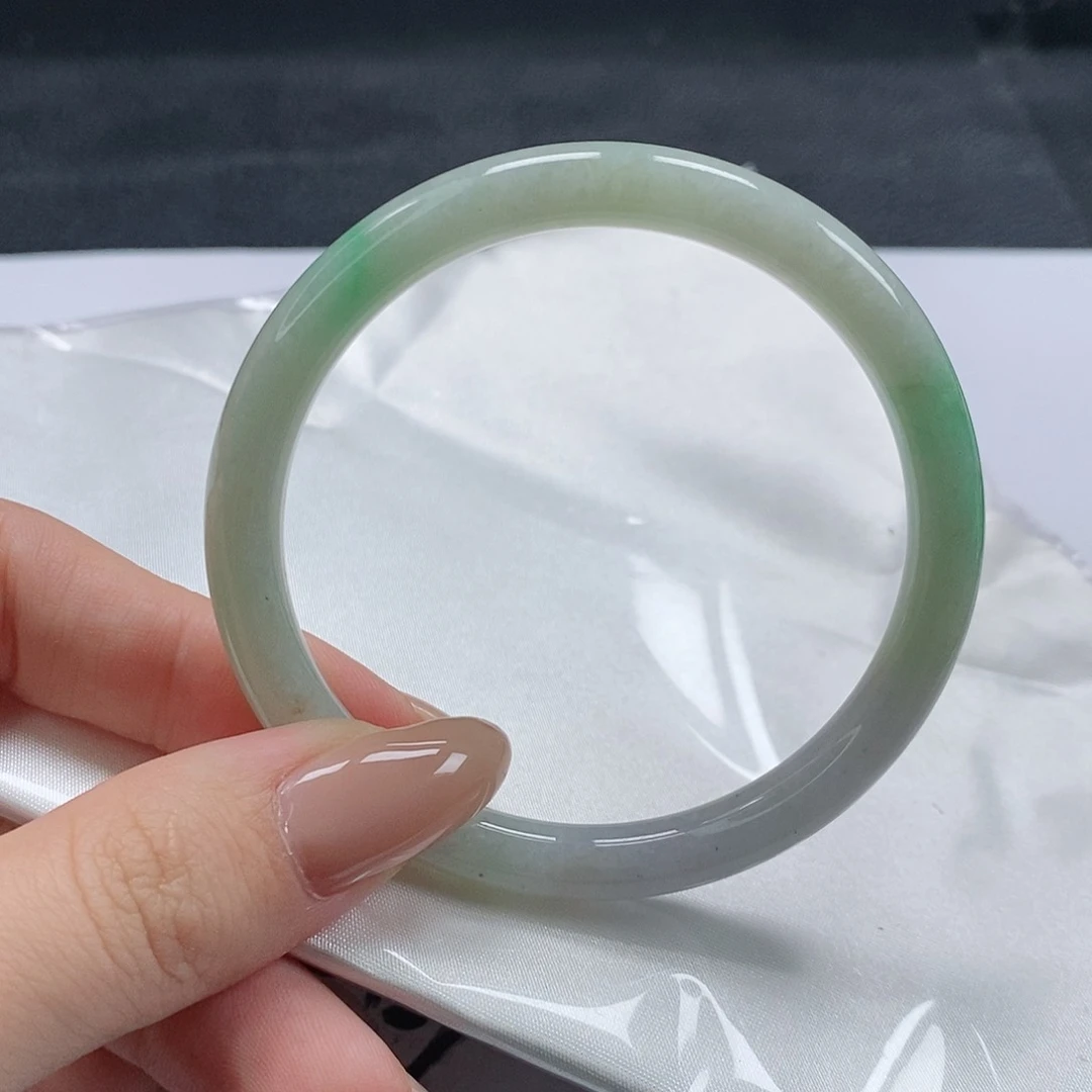 【闪购商品】翡翠手镯（圆镯）未镶嵌384号