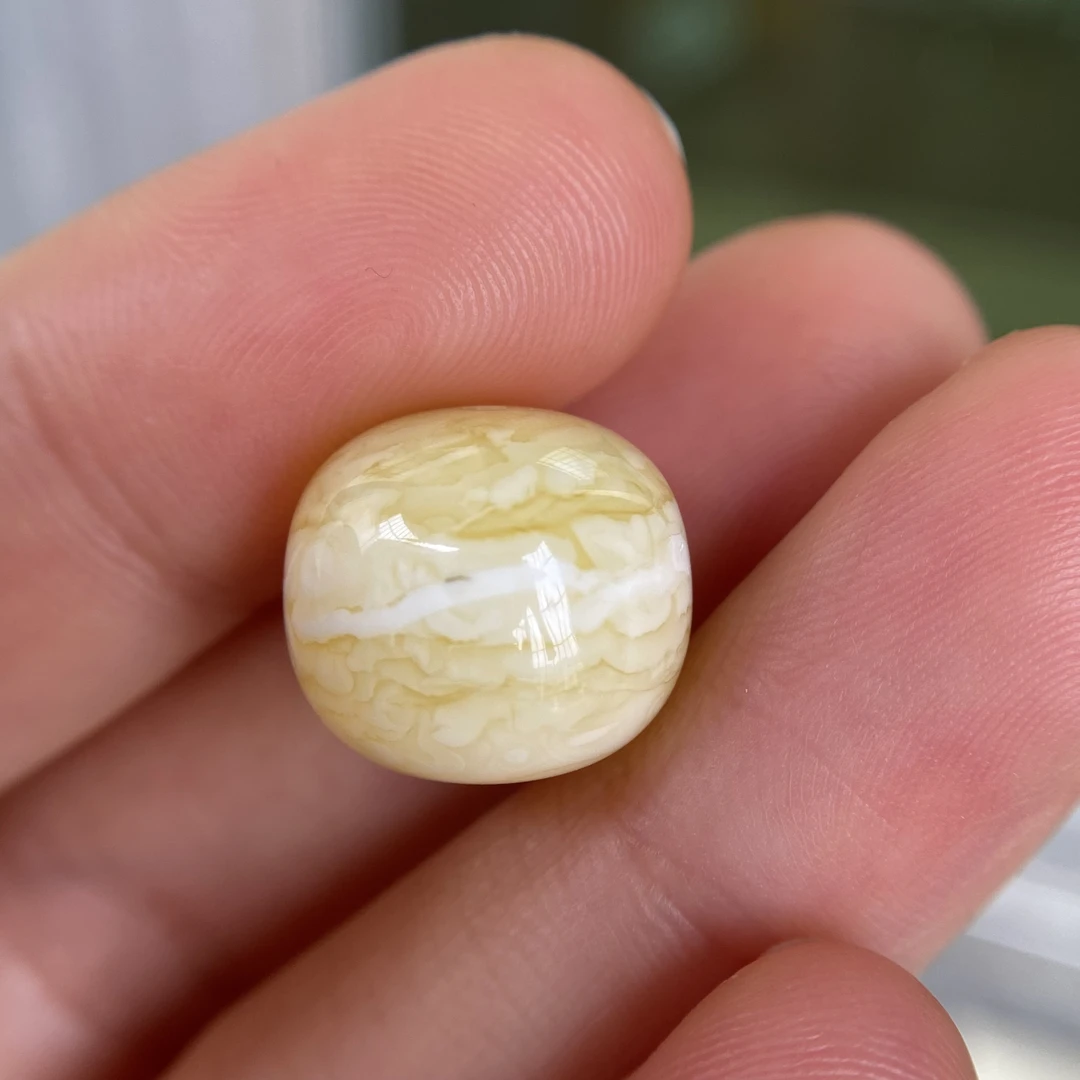 蜜蜡橘黄千层虎皮老型配饰14.6×13.2mm，丁点植物点不影响
