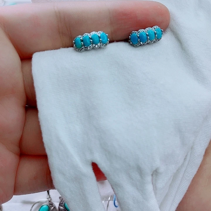 未镶嵌绿松石珠宝奇石