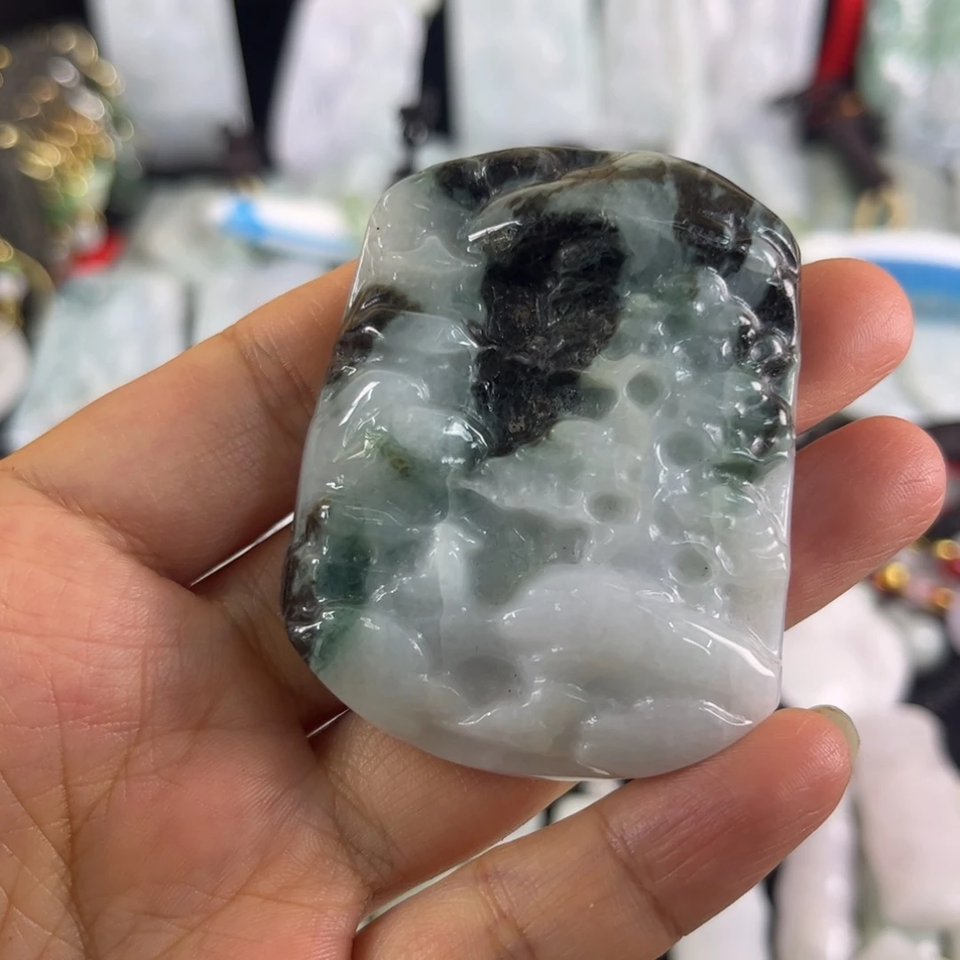 翡翠未镶嵌吊坠(不含链)瑕疵