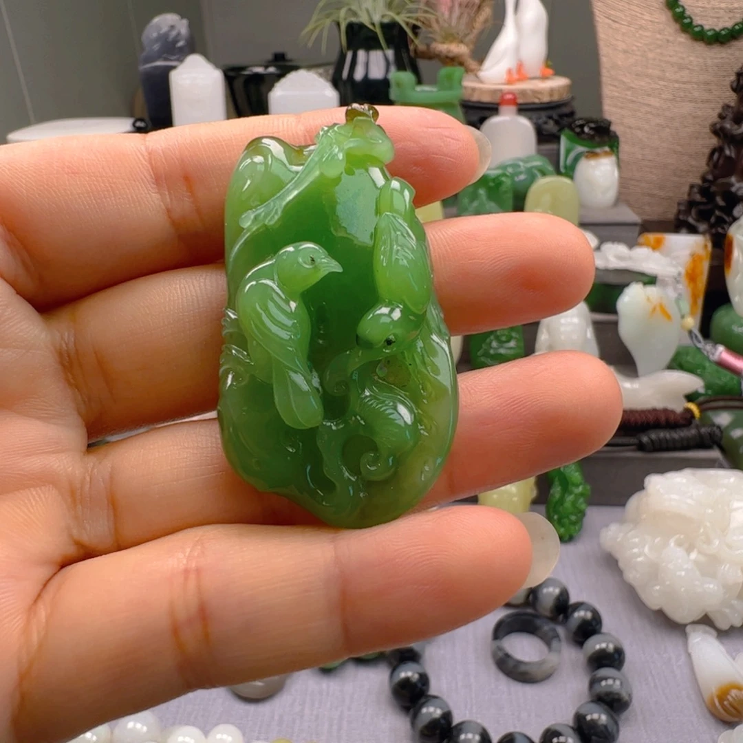 和田玉未镶嵌颈饰
