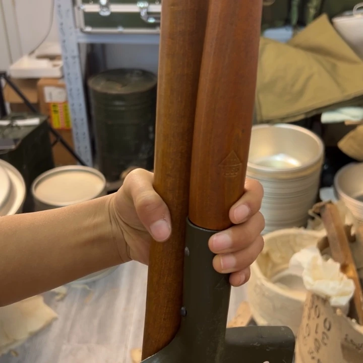 厚款工兵铲➕工兵镐全新各一个