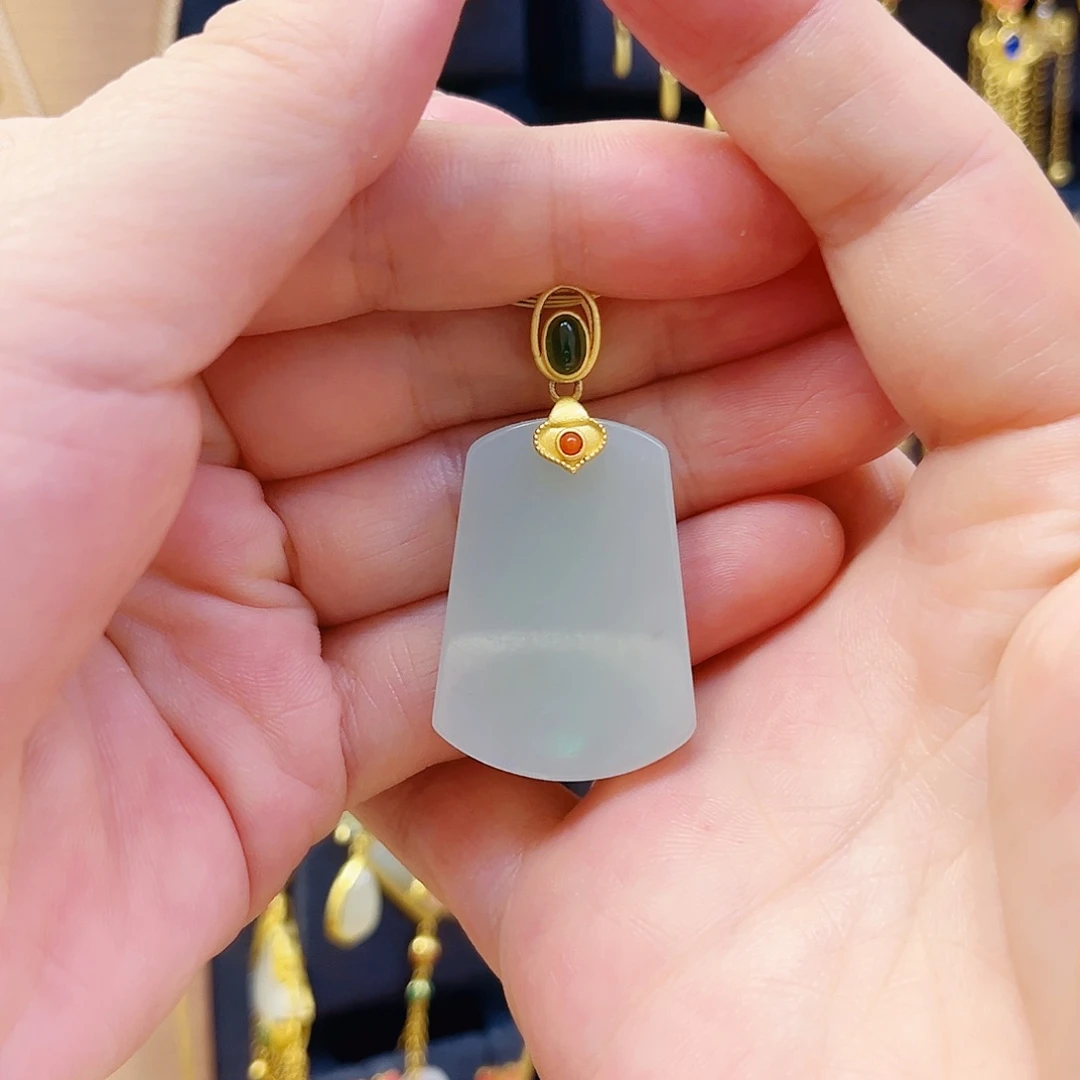 和田玉银S925镀金镶嵌颈饰