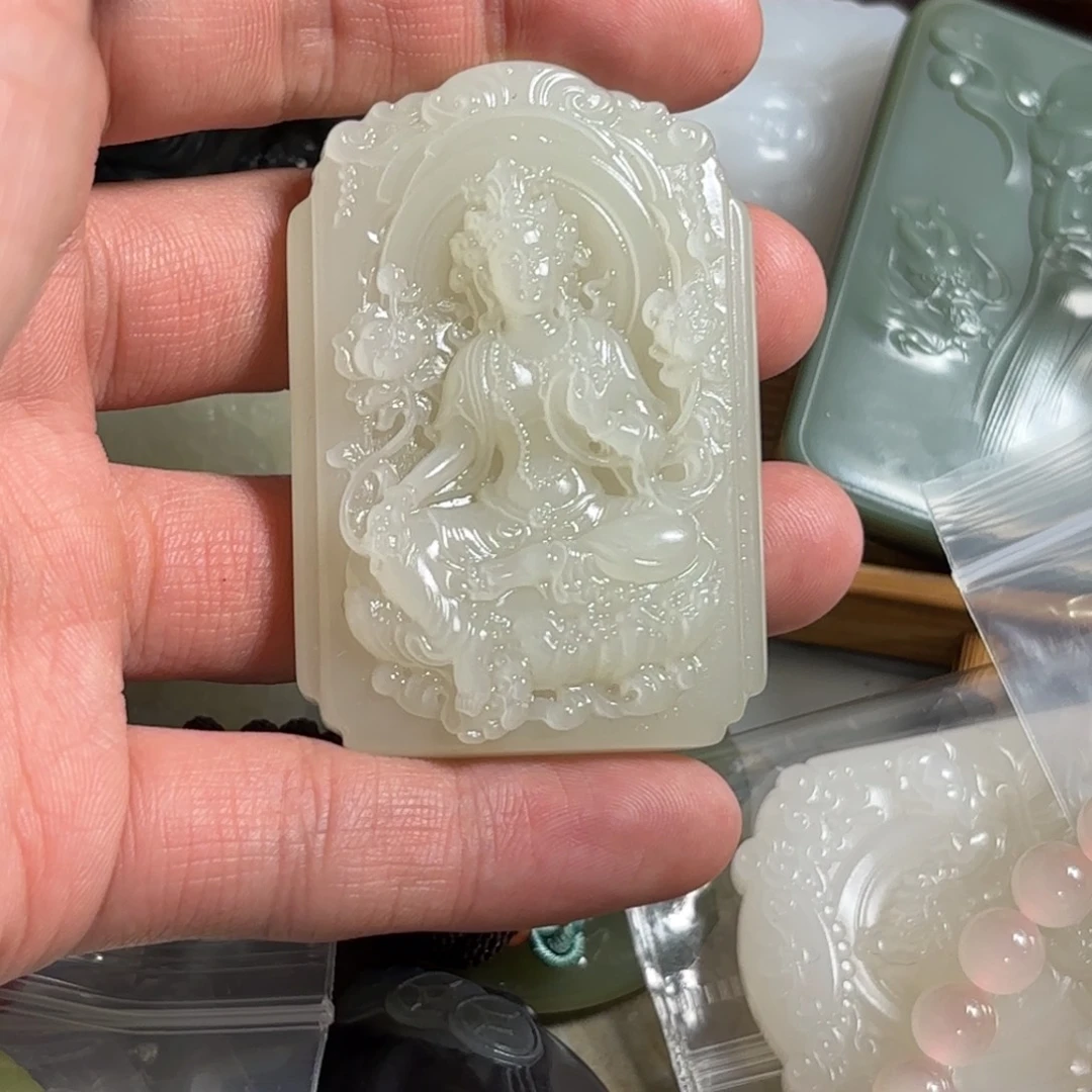 q***r和田玉未镶嵌挂件