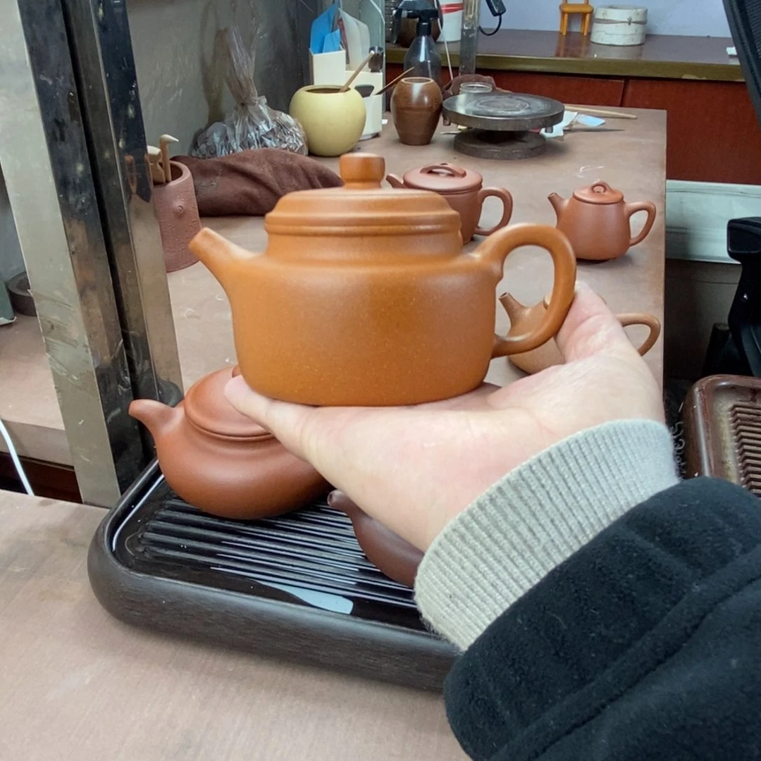 紫砂茶壶君紫砂壶德中