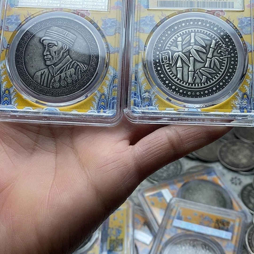 金属用****1复古银元