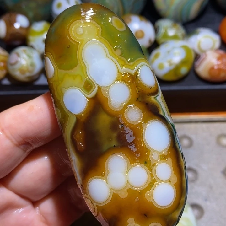 未镶嵌玛瑙/玉髓珠宝半成品111