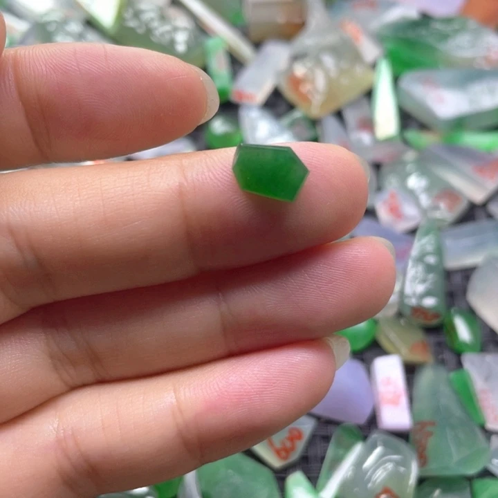 定制翡翠未镶嵌天然缅甸翡翠