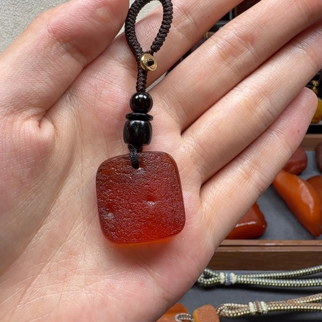 蜜蜡未镶嵌吊坠(赠链)