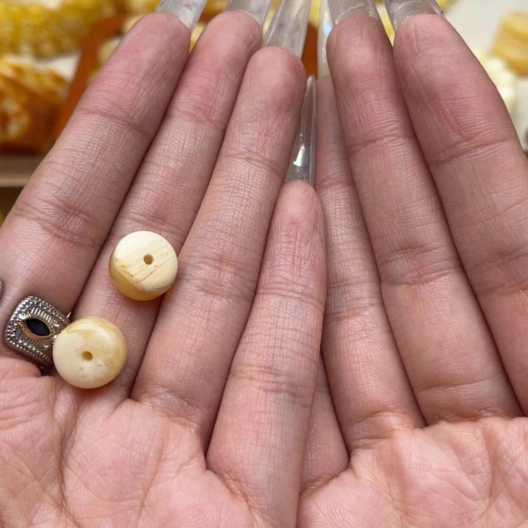 琥珀未镶嵌裸石蜜蜡墩子微瑕静