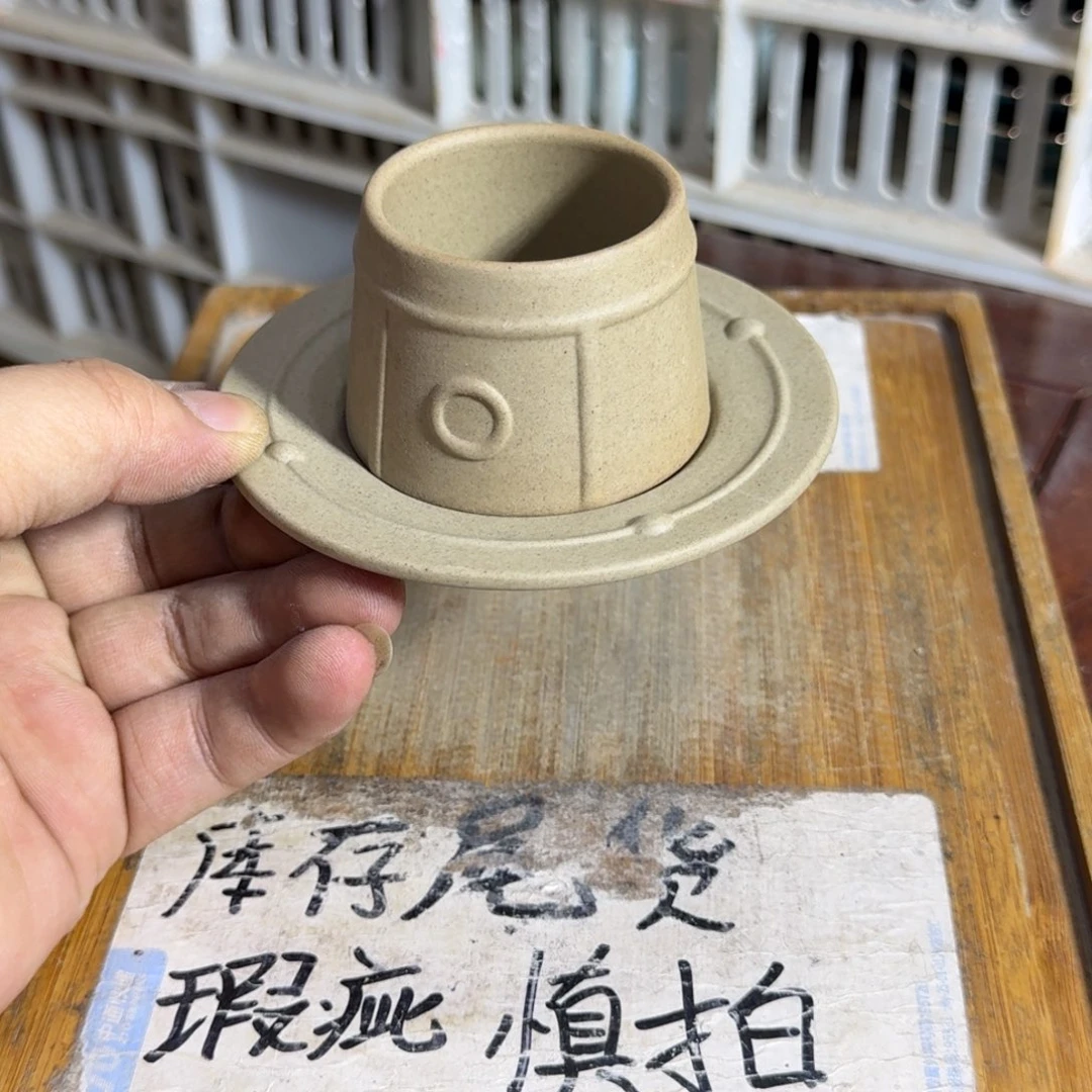 微瑕疵介意勿拍陶瓷器皿M608
