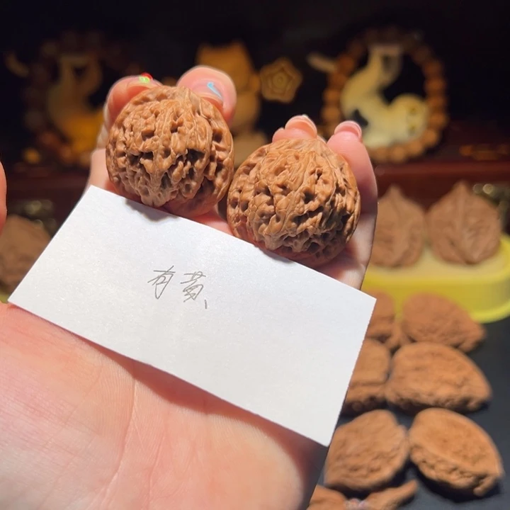 *****把件文玩核桃玉华宫