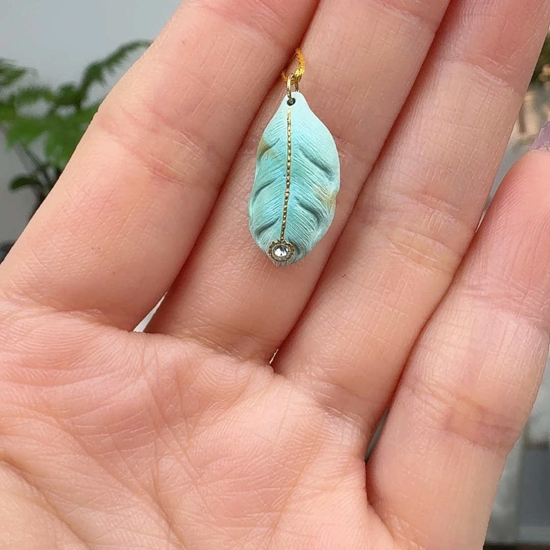 绿松石18K金镶嵌挂件