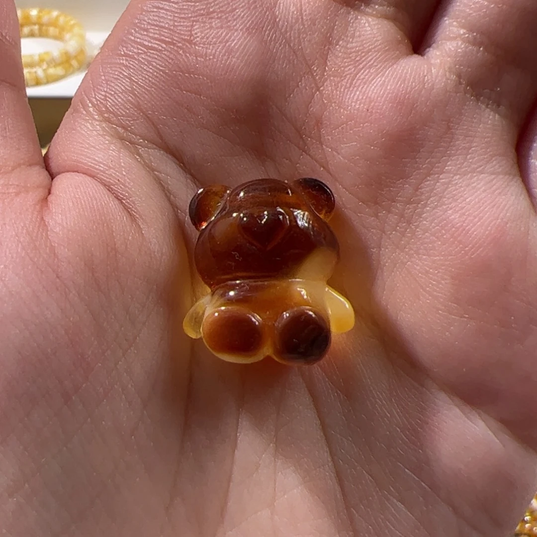 琥珀未镶嵌珠宝奇石红沁小熊琥珀蜜蜡