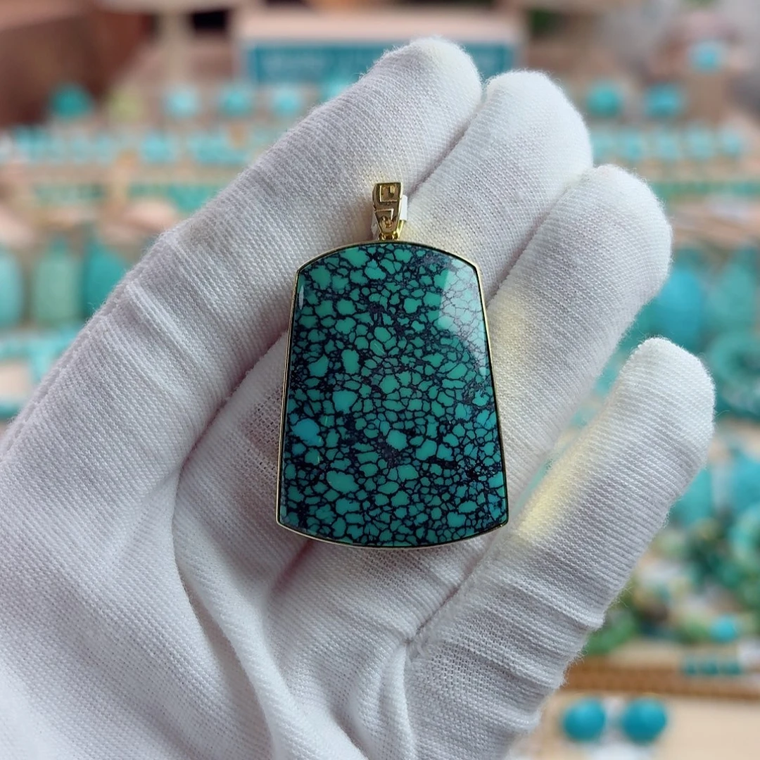 绿松石18K金镶嵌珠宝奇石