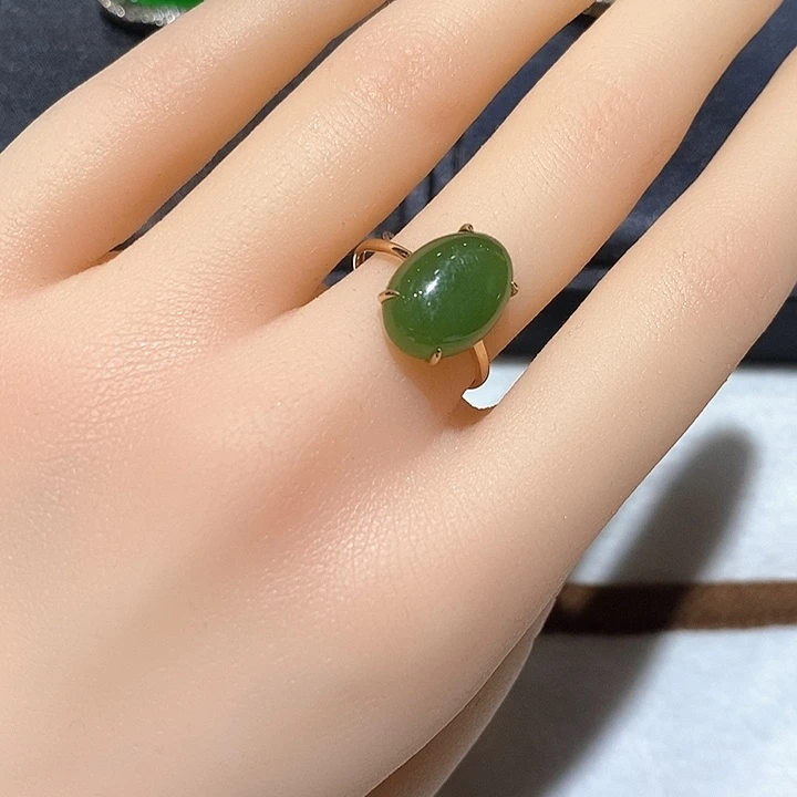 和田玉戒指18K金镶嵌和田戒指