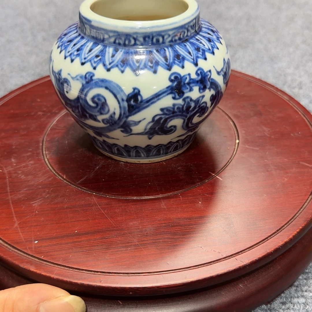 清***爽瓷片青花花卉纹饰小罐子