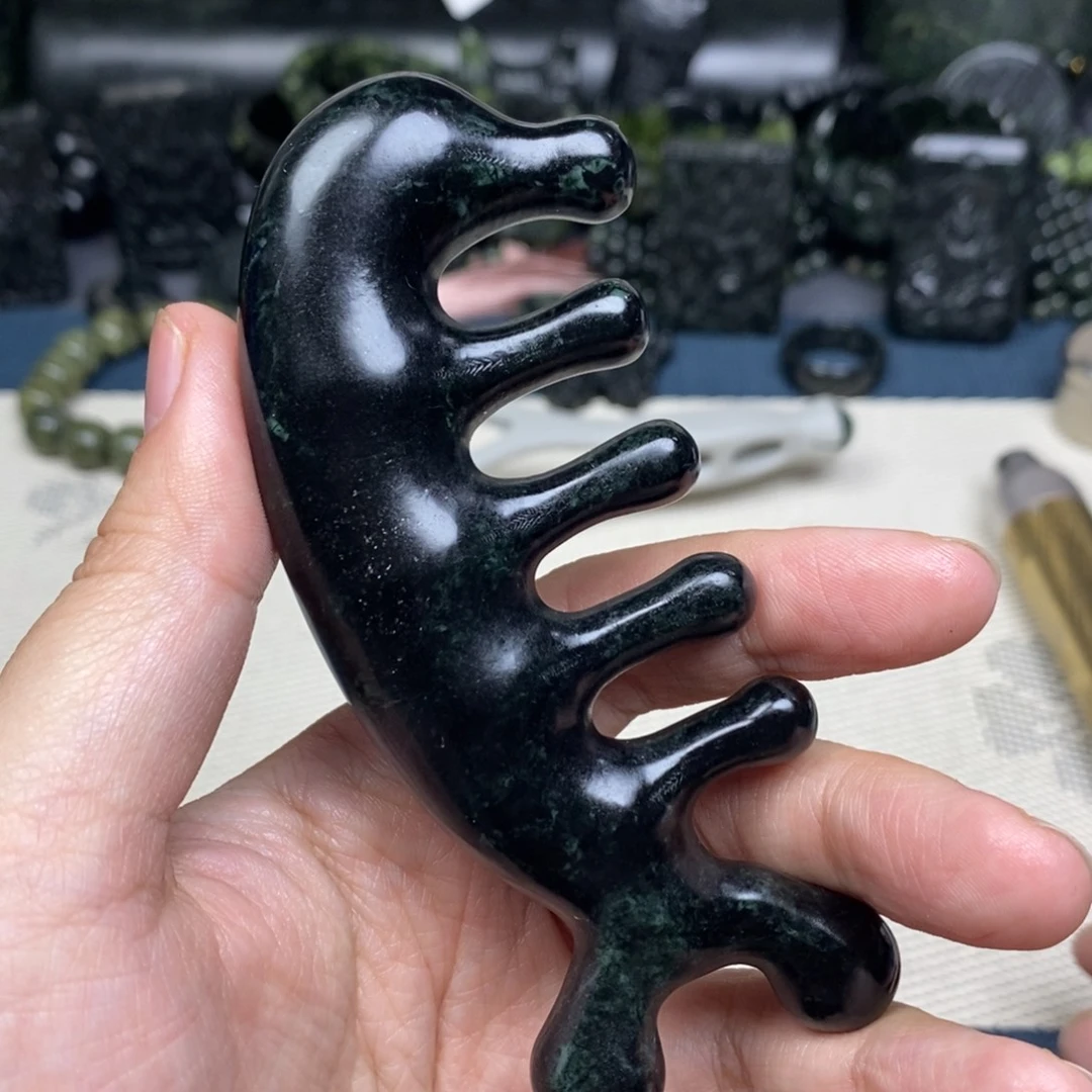 蛇纹石玉未镶嵌发饰黑包公微瑕按摩梳