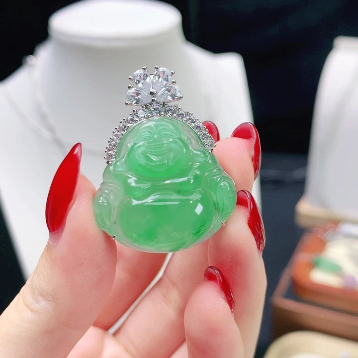 石英质玉（非洲翠）未镶嵌颈饰