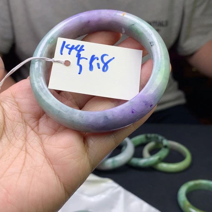 未镶嵌手镯翡翠144