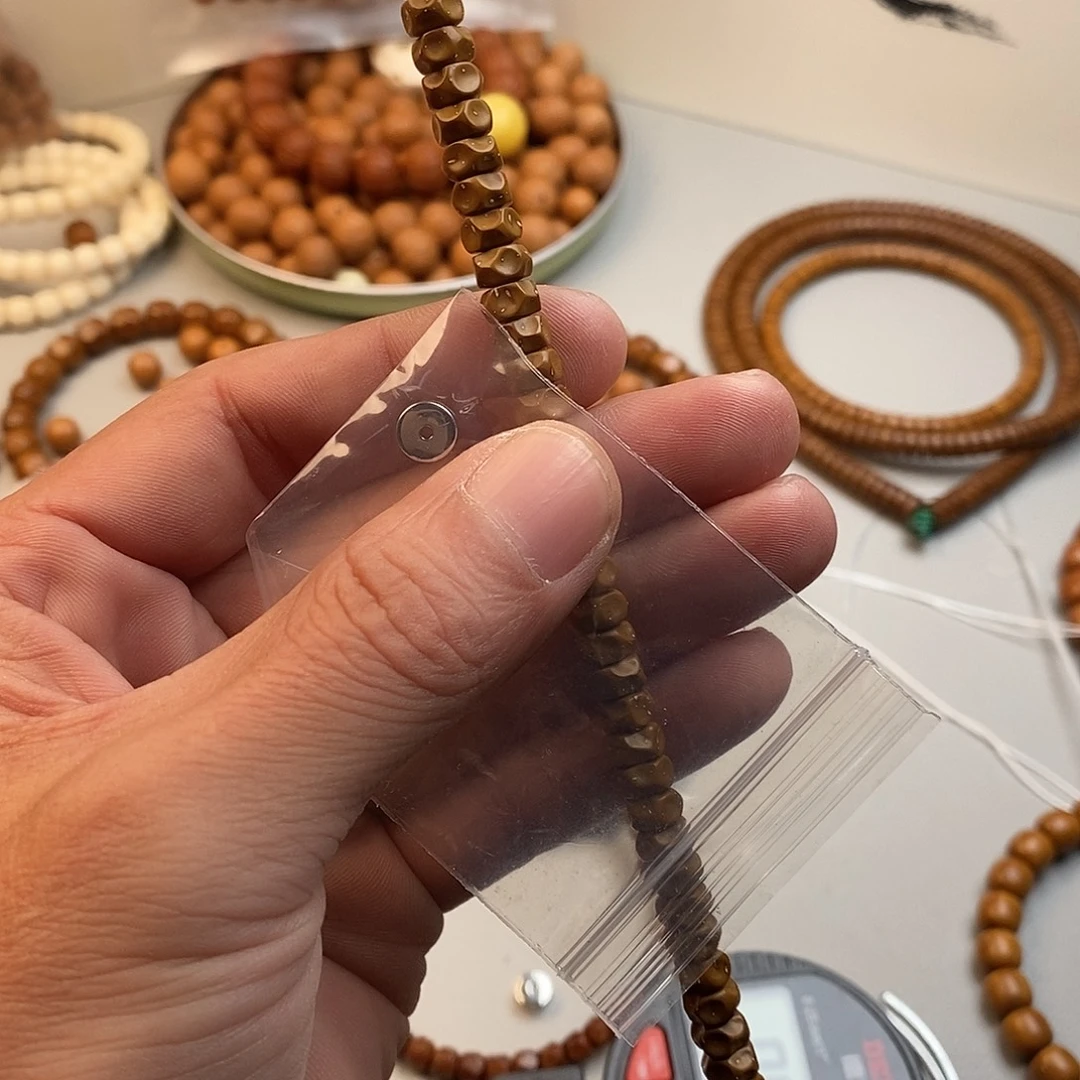 L***怂吊坠猴头核桃鼠尖无相