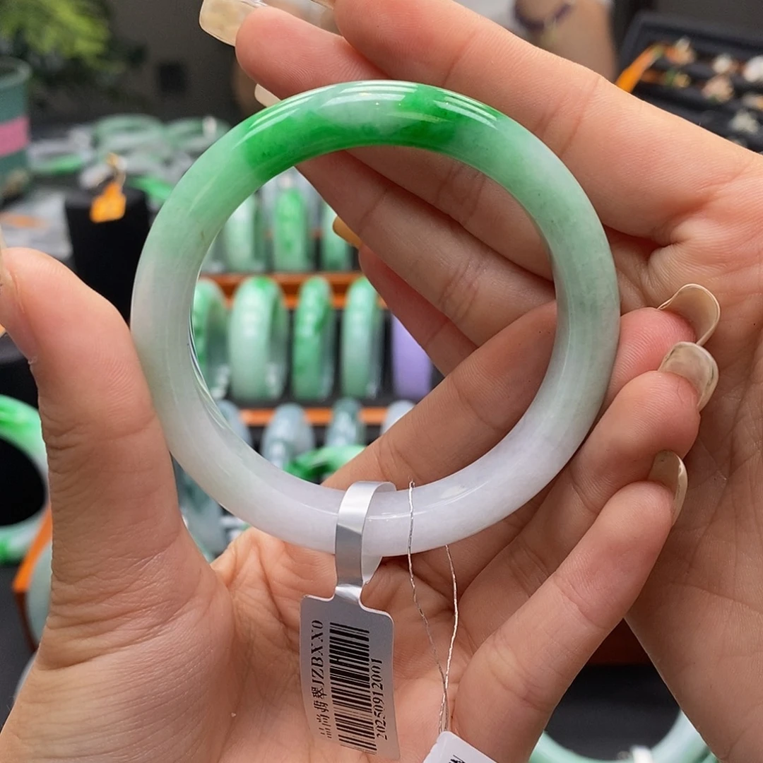 翡翠未镶嵌手镯缅甸翡翠53