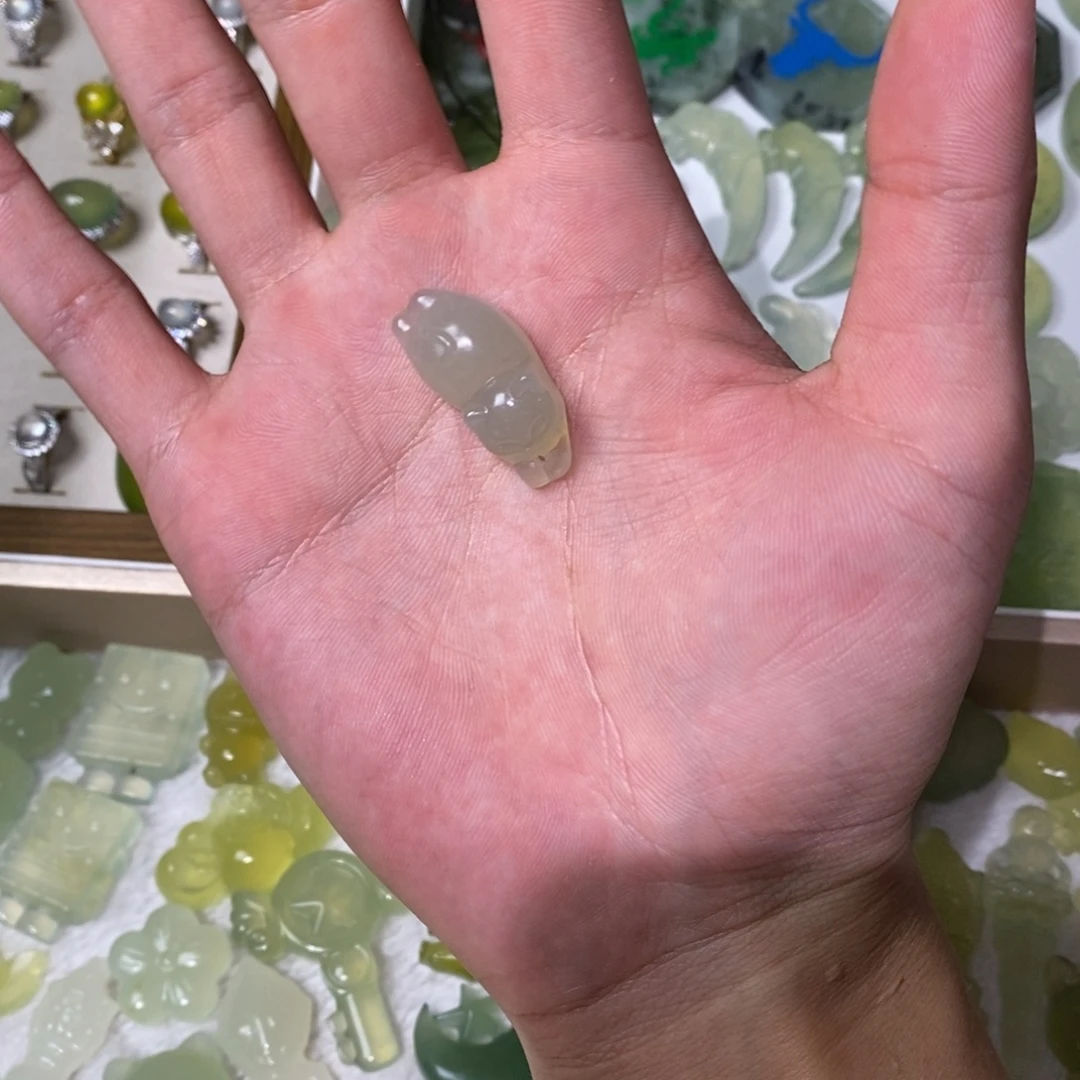 岫玉未镶嵌吊坠(不含链)两单包邮