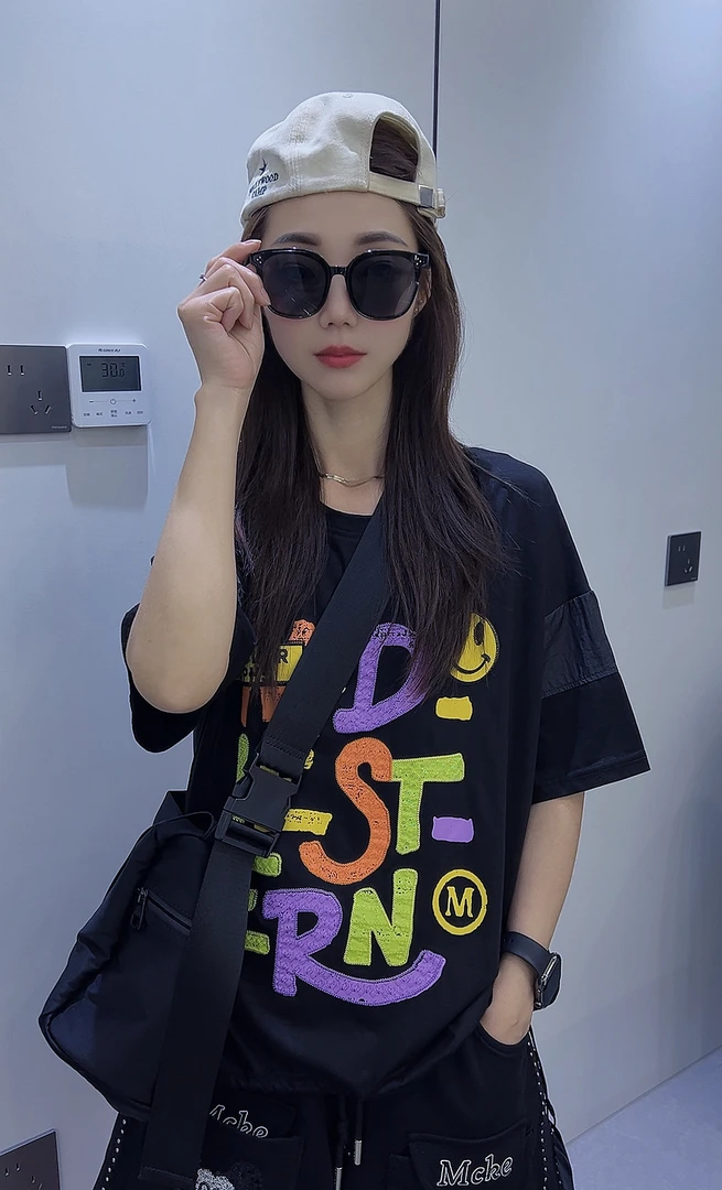 夏季新品潮牌圆领亮片字母刺绣拼接短袖t休闲风下摆抽带街头潮流